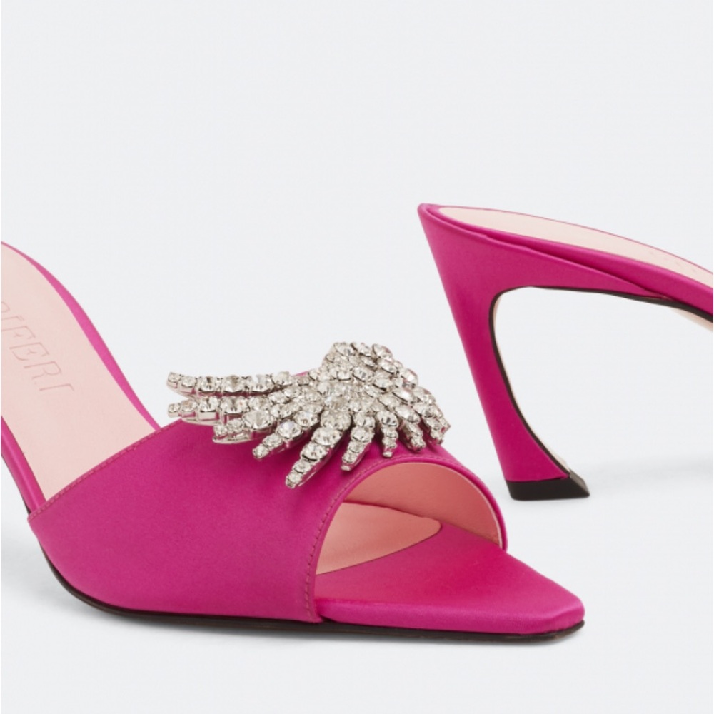 Piferi Lotta Embellished Slide Sandal pink 
(Women)
Size 36 new US 6